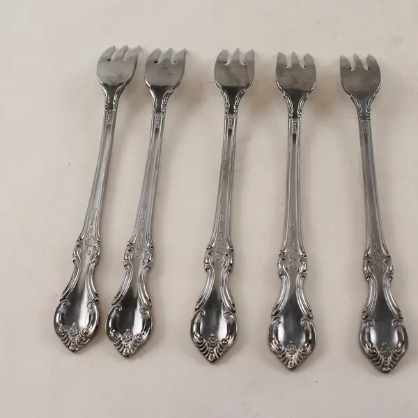 Lot of 5 Salem Victoria Stainless Cocktail/Seafood Forks