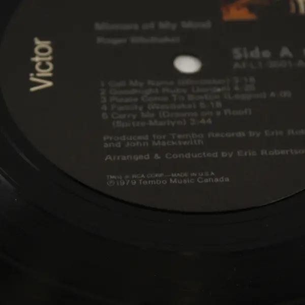 Roger Whittaker - Mirrors Of My Mind 12" Vinyl Record
