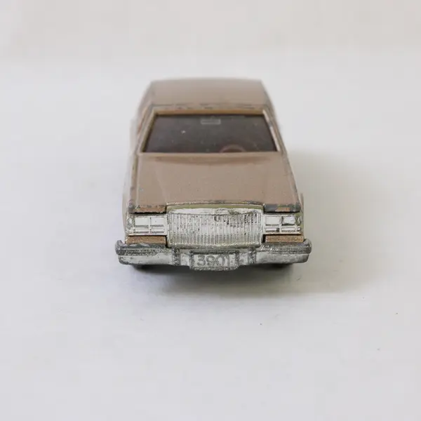Tomica Cadillac Seville F45 1:69 Gold Doors Open Vintage Japan