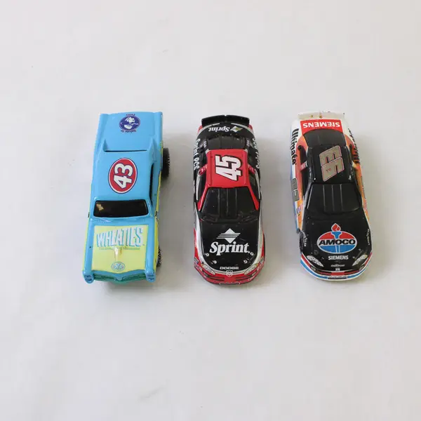 Lot of 3 Diecast Racing Cars Sprint 45 Amoco 93 Wheaties 43