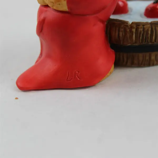 VTG 1997 Lucy & Me Devil Bear Bobbing for Apples Ceramic Halloween Figurine 2.5"