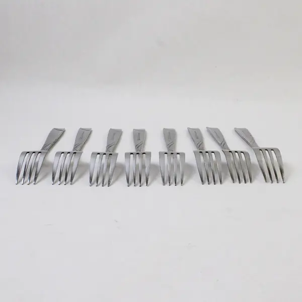 Lot of 8 Cambridge Silver Tabitha Sand Pattern SS Salad Forks 7" Rare Item Good