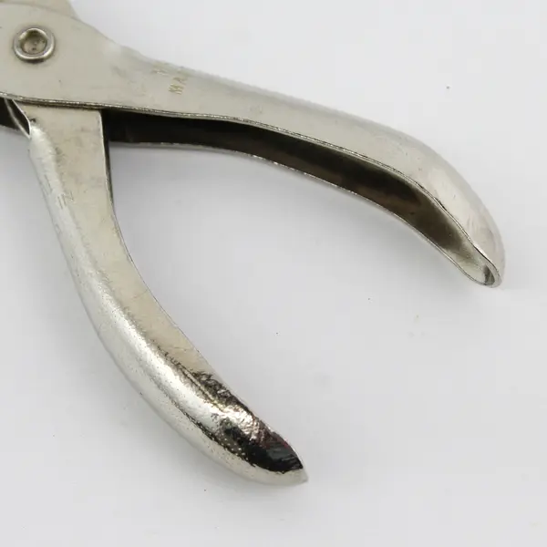 Vintage McGill Co. - Heart Shaped - Hand Held Paper Hole Punch 