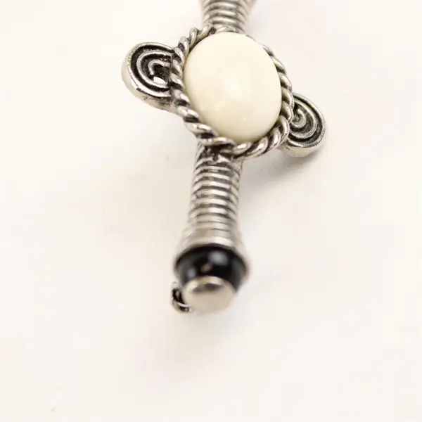 Vintage Silvertone Bar Brooch White Cabochon Black Bead Ends Rope Detail
