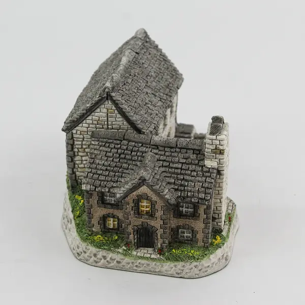 1993 David Winter Tyddyn Siriol Cottage Figurine Retired  England