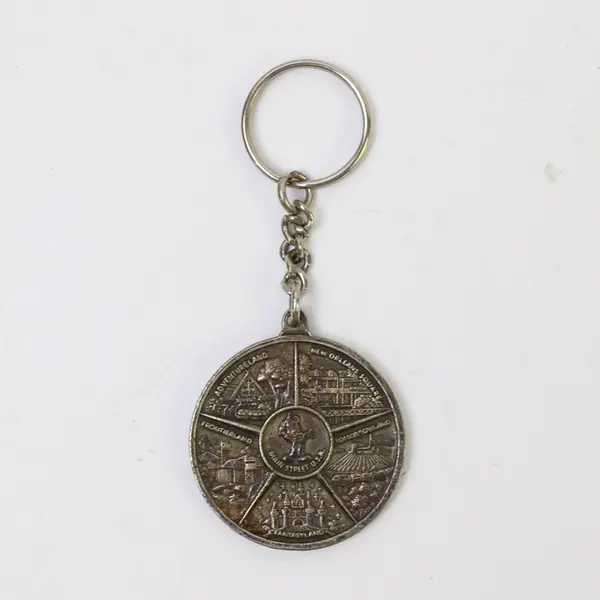 Vintage Walt Disney Disneyland Commemorative Medallion Keychain - Frontierland