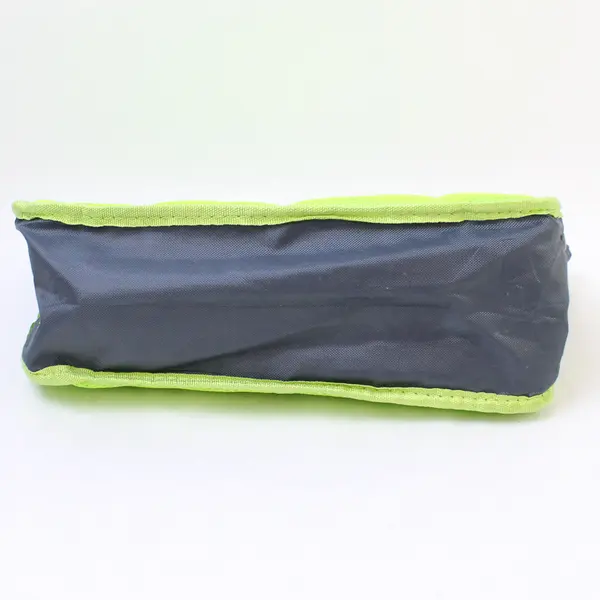 Insulated Lunch Bag, zippered top, Lime Green 