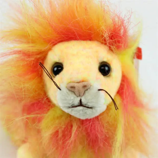 TY Beanie Baby - BUSHY the Lion (7 inch) - MWMTs Tag Protector