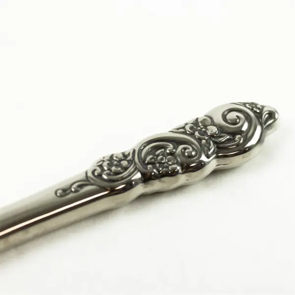 Set of 5 Oneida Barcelona Stainless "New French" Knives