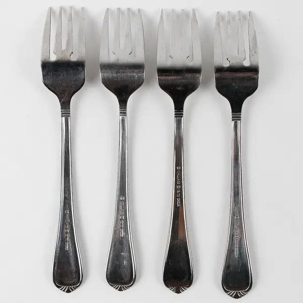 Lot of 4 Wallace Silver Alton Pattern 18/10 Stainless Salad Forks 7" Good