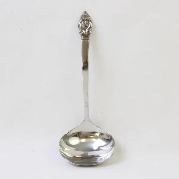 S.S.S. By Oneida Silver Erika Pattern Solid Gravy Ladle 7.75" Good Rare