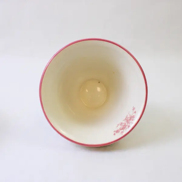 Set of 2 Ceramic Bowls Pink Rose Love Motif 5.5" Chipped