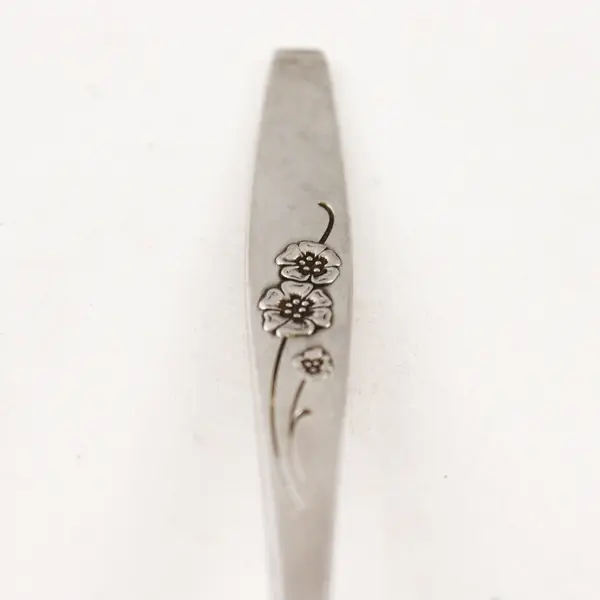 Set of 4 Style House Fancy Free Stainless Place/Oval Soup Spoons