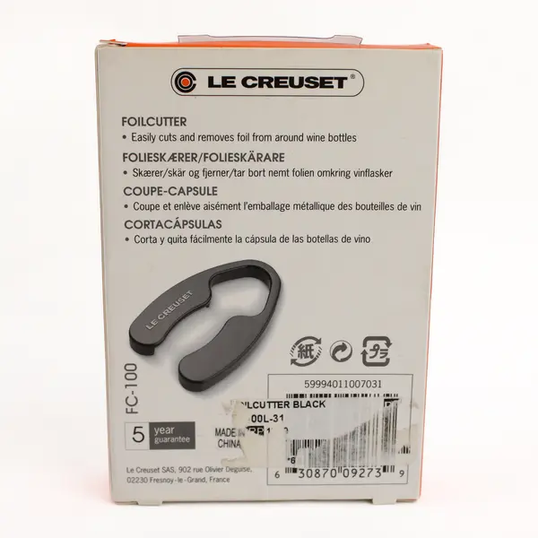 Lot of 2 Le Creuset Foil Cutter & Pampered Chef Plastic Measuring Tool