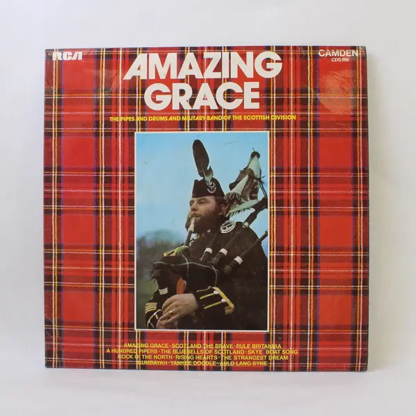  "Amazing Grace" The Pipes & Drums & Military Band Of The Scottish Divison 