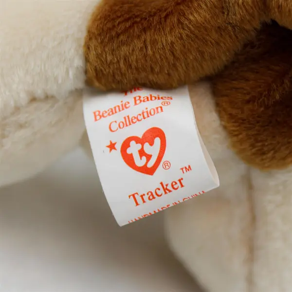 Vintage TY Beanie Baby Tracker The Dog Retired Rare w/ Tag Protector