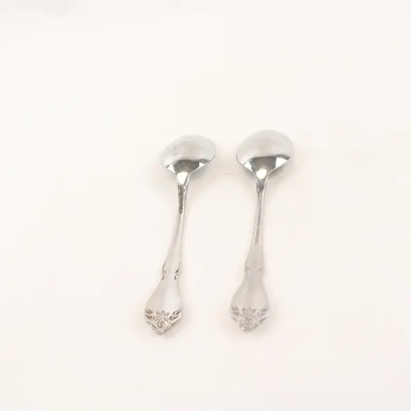 Lot Of 2 Oneida Arbor Rose-True Rose Stainless Steel Place/Oval Soup Spoons