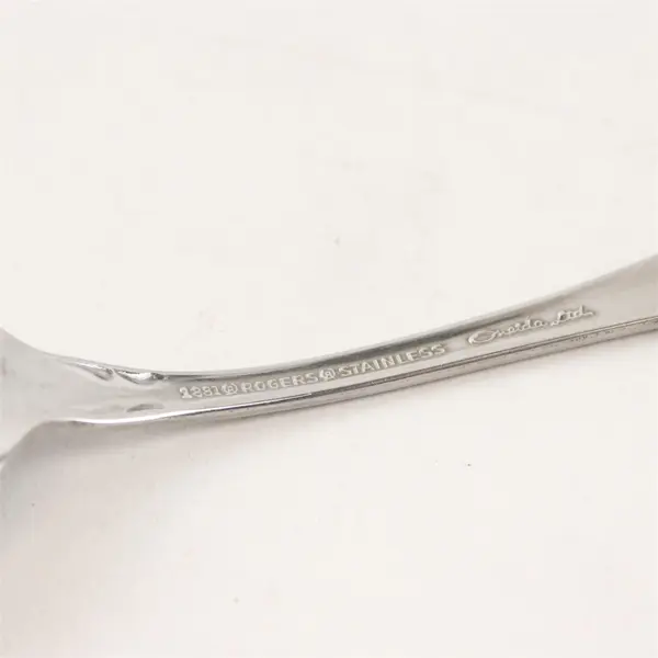 Lot Of 2 Oneida Arbor Rose-True Rose Stainless Steel Place/Oval Soup Spoons