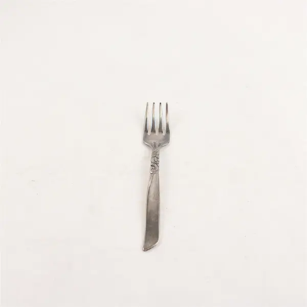 Oneida Silver South Seas Pattern (Silverplate) Flatware Baby Fork 5" Long