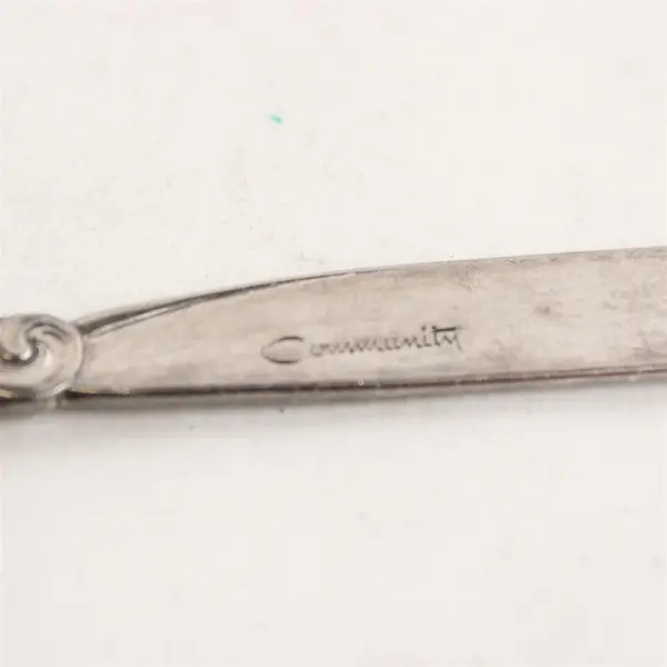 Oneida Silver South Seas Pattern (Silverplate) Flatware Baby Fork 5" Long