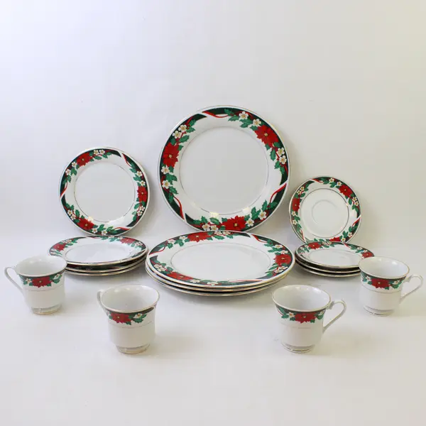 Tienshan Fine China Deck The Halls 16 Piece Boxed Dish Set Service For Four