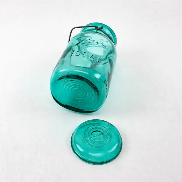 1976 Bicentennial Blue Ball Ideal Glass Jar A15 w/ Lid Vintage Collectible