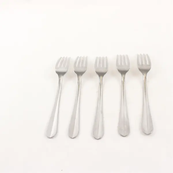 Lot Of 5 International Silver (Silco) Bradford Pattern 18/8 SS Forks 7.25" Good