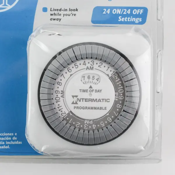 Intermatic Programmable Indoor Lamp & Appliance Timer Model TN811C New