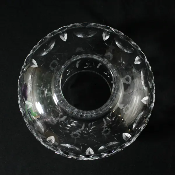 Unbranded Clear Cut/Etched Floral Glass Hurricane Lamp Globe/Shade 4.75" Tall