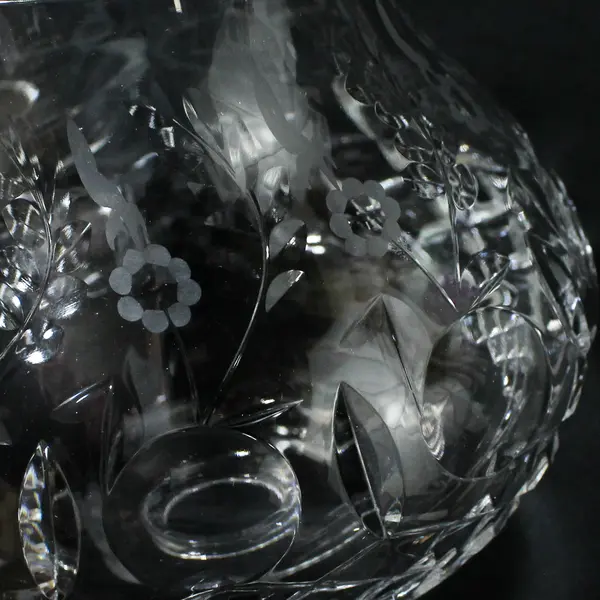 Unbranded Clear Cut/Etched Floral Glass Hurricane Lamp Globe/Shade 4.75" Tall