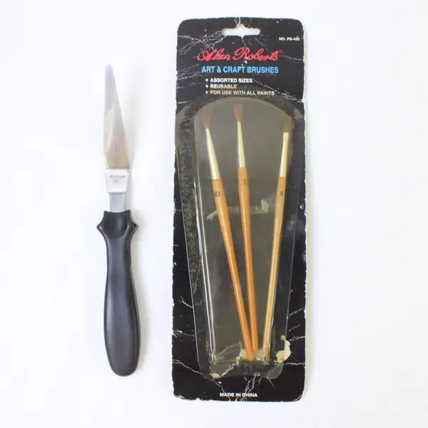 Lot of 4 Painting Tools - 3 Paint Brushes & Palette Knife