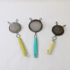 Lot Of 3 Unbranded Assorted Multicolor Handle Stainless Steel Strainer Sifter