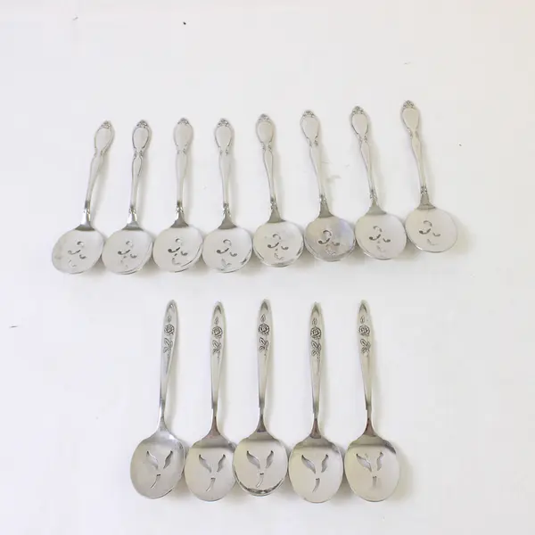 Lot of 13 Assorted Stainless Steel Slotted Sugar Spoons Event Flatware