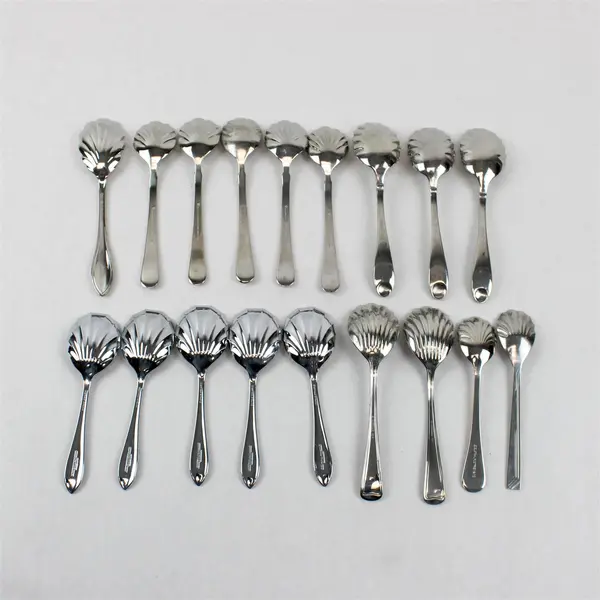 Lot of 18 Assorted Stainless Steel Shell Sugar Spoons Event Flatware