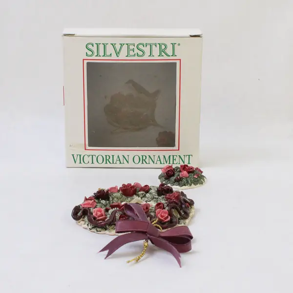Vintage Silvestri Victorian Ornament by Betty Whiteacker Wreath Heart