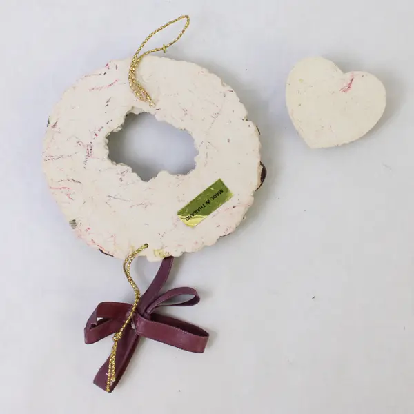 Vintage Silvestri Victorian Ornament by Betty Whiteacker Wreath Heart