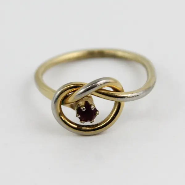 Vintage Gold Tone Infinity Knot Women's Ring With Amethyst Gemstone Size 6.5