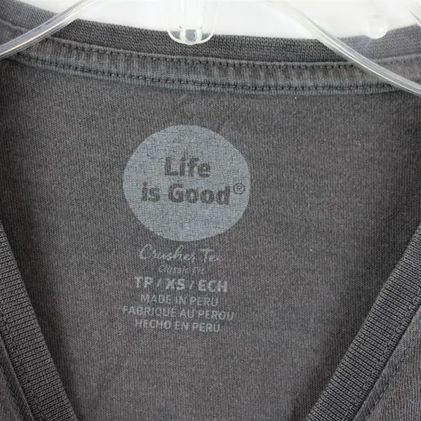 Life Is Good Peace Out Gray Long-Sleeved Classic Fit T-Shirt Women's XS