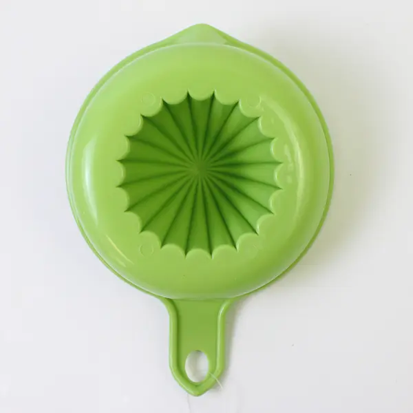 Lot of 2 Lemon Squeezers Citrus Juicers Green Plastic & Wooden Handheld