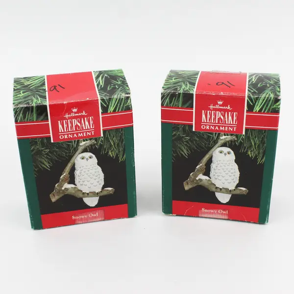 Lot of Two  1991 Hallmark Keepsake  Snowy Owl Ornaments QX5269