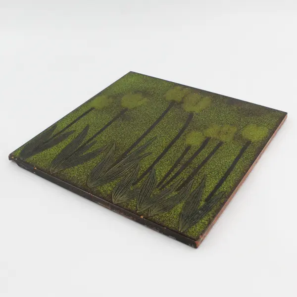 Glazed Green Ceramic Tile 9.75" Tulip Pattern