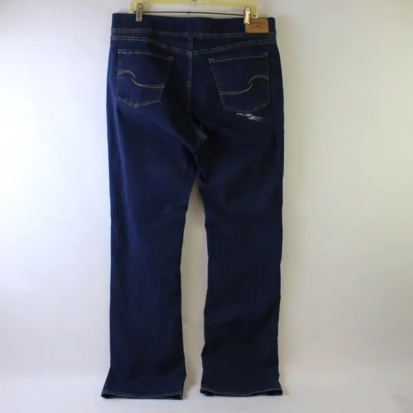Levi Strauss Signature Women's 33/34 Totally Shaping Pull-On Bootcut Jeans Flaws