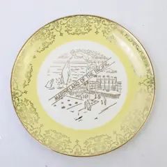 Vintage Marineland of the Pacific Souvenir Ceramic Plate 7.5" Gold Trim