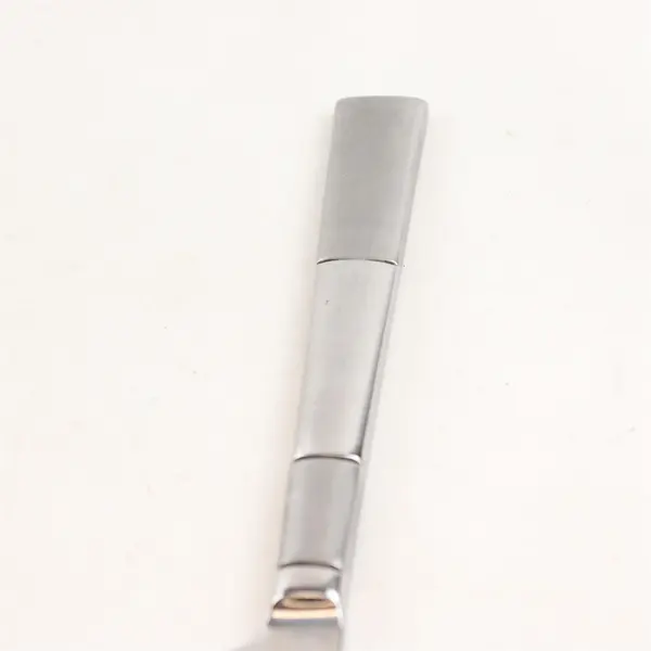 Lot of 4 Oneida Silver Echo Pattern 18/10 Stainless Dinner Knives 9.38" Good