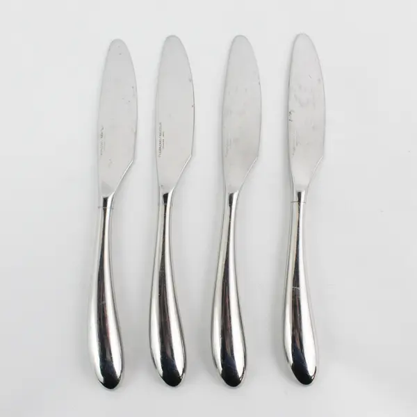 Lot of 4 Yamazaki Aquatique Pattern (Glossy) SS Dinner Knives 9.25" Long Good
