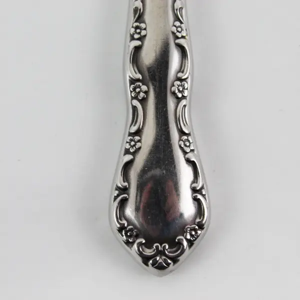 Lot of 4 Oneida Silver Mansion Hall Pattern Stainless Dinner Knives 9" Long Good