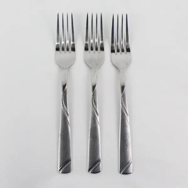 Lot of 3 Cambridge Silver Tabitha Sand Pattern Stainless Dinner Forks 8.25" Good