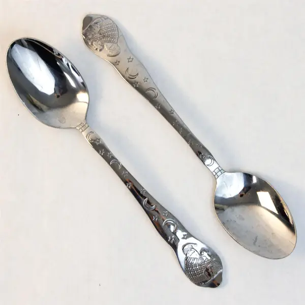 Set of 5 Magic of Santa Sakura Stainless Place/Oval Soup Spoons