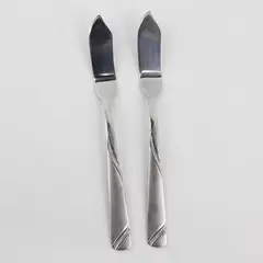 Lot of 2 Cambridge Silver Tabitha Sand Pattern SS Butter Knives 7.25" Rare HTF