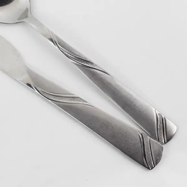 Lot of 2 Cambridge Silver Tabitha Sand Pattern SS 1 Soup Spoon 1 Dinner Knife 